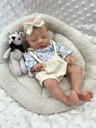 Силиконовая кукла Реборн девочка Снежана, 33 см-7