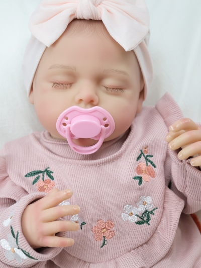 Мягконабивная кукла Реборн девочка Селин, 50 см-7